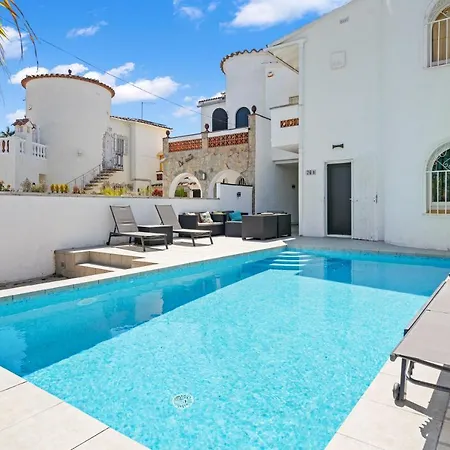 Welcs 022 Emp La Morgana Con Piscina Privada Villa Empuriabrava